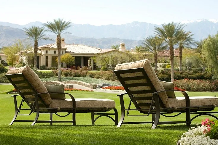 Working With an Interior Designer: Your Complete Guide